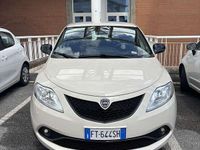 Usata Lancia Ypsilon Gold 69 CV (50 kW) 2018 Utilitaria