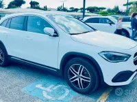 Usata Mercedes GLA200 150 CV (110 kW) 2021 Bianco SUV