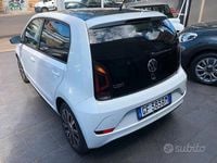 Usata VW up! Move 68 CV (50 kW) 2021 Bianco Utilitaria