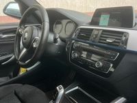 Begagnad BMW 118 M Sport 150 HK (110 kW) 2017 Vit Halvkombi