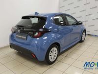 Usata Toyota Yaris Hybrid Active 116 CV (85 kW) 2021 Blu/azzurro Utilitaria