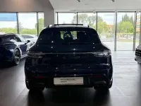 Usata Porsche Macan 265 CV (194 kW) 2023 Blu notte SUV