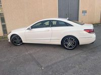 Usata Mercedes E220 170 CV (125 kW) 2016 Bianco Coupé