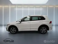 Usata VW Tiguan R-line 150 CV (110 kW) 2023 Bianco SUV