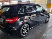 Gebraucht Mercedes B180 109 PS (80 kW) 2013 Schwarz Van / Kleinbus