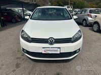Usata VW Golf VI 105 CV (77 kW) 2010 Bianco Utilitaria