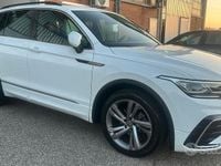 Usata VW Tiguan R-line 150 CV (110 kW) 2022 Bianco SUV