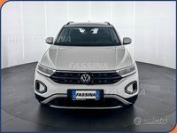 Usata VW T-Roc Life 110 CV (80 kW) 2023 Bianco SUV