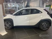 Usata Toyota Aygo X Active 72 CV (52 kW) 2022 Bianco SUV