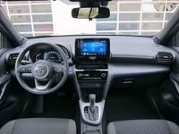 Usata Toyota Yaris Hybrid Lounge 131 CV (96 kW) 2024 Bianco Berlina