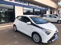 Usata Toyota Aygo Connect Style 72 CV (52 kW) 2020 Bianco Utilitaria