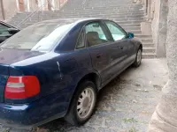 Usata Audi A4 90 CV (66 kW) 1998 Bluazzurro Berlina