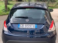 Usata Lancia Ypsilon 69 CV (50 kW) 2020 Blu Utilitaria