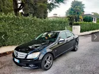 Usata Mercedes C220 170 CV (125 kW) 2007 Nero Berlina