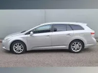 Usata Toyota Avensis Executive 126 CV (92 kW) 2011 Grigio Station wagon