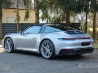 Usata Porsche 911 Carrera 4 GTS Targa 480 CV (353 kW) 2022 Cabrio