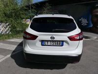 Usata Nissan Qashqai Tekna 131 CV (96 kW) 2015 Bianco SUV