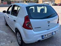 Usata Dacia Sandero 75 CV (55 kW) 2012 Bianco Berlina