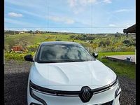 Käytetty Renault Megane E-Tech 161 kW (220 HP) 2023 Valkoinen Sedan