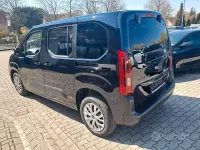 Nuova Fiat Doblò 102 CV (75 kW) 2026 Nero Monovolume