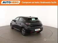 Usata Peugeot 208 Active 75 CV (55 kW) 2024 Nero Utilitaria