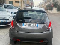 Usata Lancia Ypsilon Silver 69 CV (50 kW) 2023 Grigio Utilitaria
