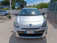 Usata Renault Clio II Dynamique 75 CV (55 kW) 2011 Grigio Berlina
