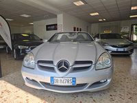 Usata Mercedes SLK200 163 CV (119 kW) 2006 Argento Cabrio