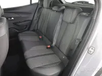 Usata Peugeot 2008 Allure 101 CV (74 kW) 2024 Grigio artense SUV