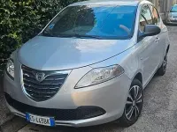Usata Lancia Ypsilon Silver 69 CV (50 kW) 2013 Grigio Utilitaria