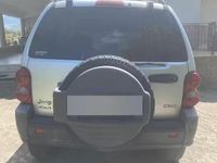 Usata Jeep Cherokee 143 CV (105 kW) 2002 Grigio SUV
