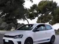 Usata VW Polo R 220 CV (161 kW) 2014 Berlina