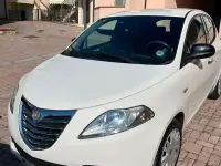 Usata Lancia Ypsilon Silver 69 CV (50 kW) 2013 Bianco Utilitaria