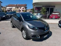 Usata Renault Captur 90 CV (66 kW) 2015 Grigio SUV