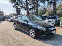Usata Mercedes B180 Premium 109 CV (80 kW) 2015 Nero Monovolume