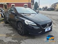Gebraucht Volvo V40 Plus 120 PS (88 kW) 2019 Schwarz Limousine
