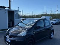Usata Toyota Aygo 67 CV (49 kW) 2011 Nero Utilitaria