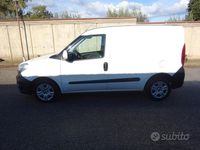 Usata Fiat Doblò 104 CV (76 kW) 2019 Bianco Monovolume