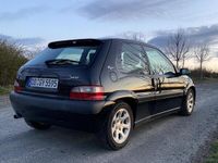 Usata Citroën Saxo 98 CV (72 kW) 2003 Argento Utilitaria