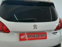 Usata Peugeot 2008 Allure 92 CV (67 kW) 2014 Bianco SUV