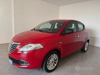 Usata Lancia Ypsilon Platinum 69 CV (50 kW) 2014 Rosso Utilitaria