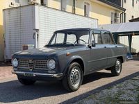 Usata Alfa Romeo Giulia 1300 80 CV (58 kW) 1966 Grigio Berlina