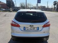 Usata Ford Focus 163 CV (119 kW) 2013 Grigio Station wagon