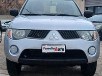 Usata Mitsubishi L200 136 CV (100 kW) 2006 Argento Pick-up