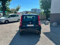 Usata Fiat Panda 4x4 Climbing 69 CV (50 kW) 2010 Nero Utilitaria