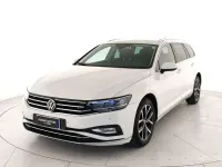 Usata VW Passat Executive 200 CV (147 kW) 2022 Bianco Station wagon