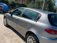 Usata Alfa Romeo 147 Distinctive 120 CV (88 kW) 2009 Grigio Utilitaria