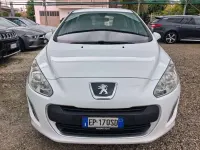 Usata Peugeot 308 Access 111 CV (81 kW) 2013 Bianco Berlina