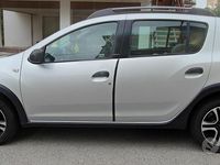Usata Dacia Sandero 75 CV (55 kW) 2018 Grigio Utilitaria
