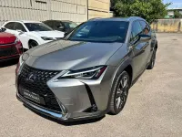 Usata Lexus UX 250h 184 CV (135 kW) 2020 Oro SUV
